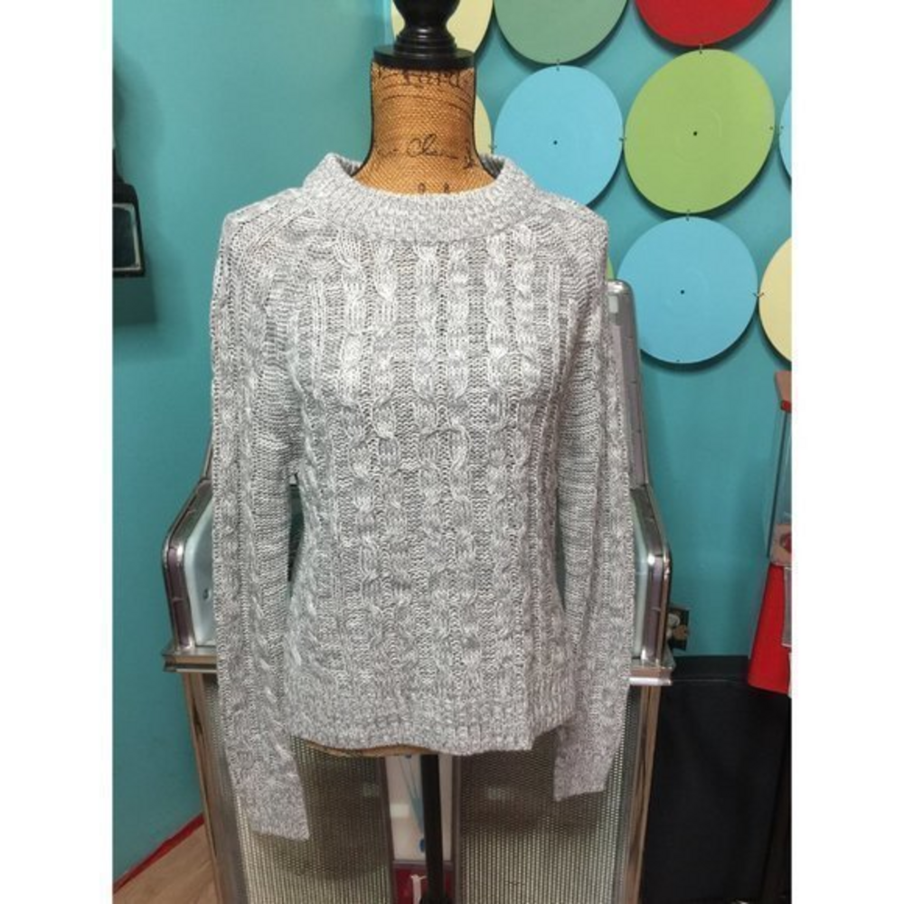 AMBIANCE Classic Cable Knit Sweater